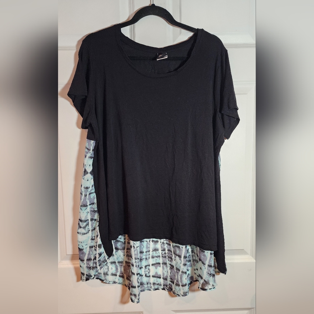 Bobeau Stylish Black and Blue Women's Blouse Sheer Back 2X